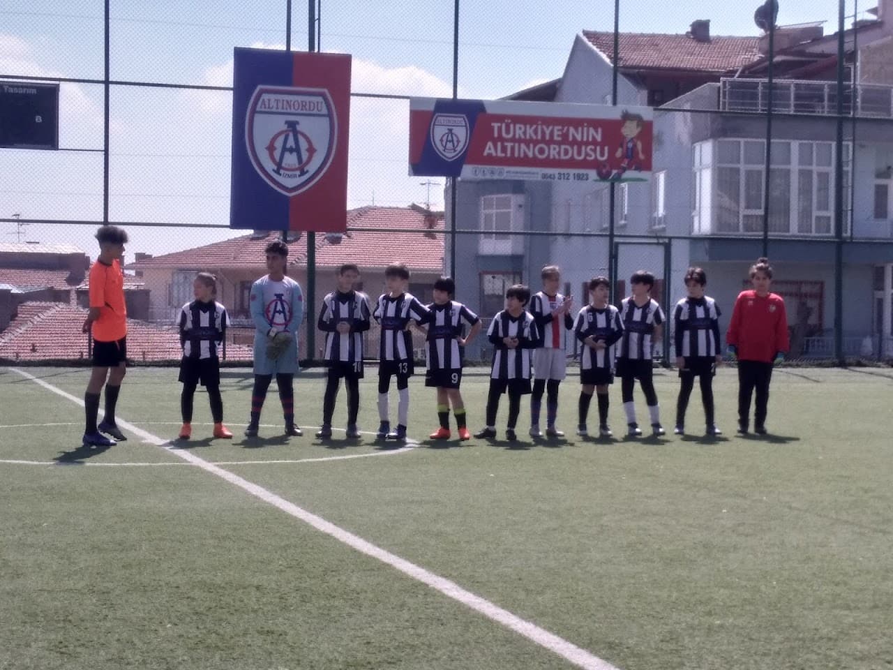 KEÇİÖREN LİSESİ HALI SAHA TESİSLERİ 3