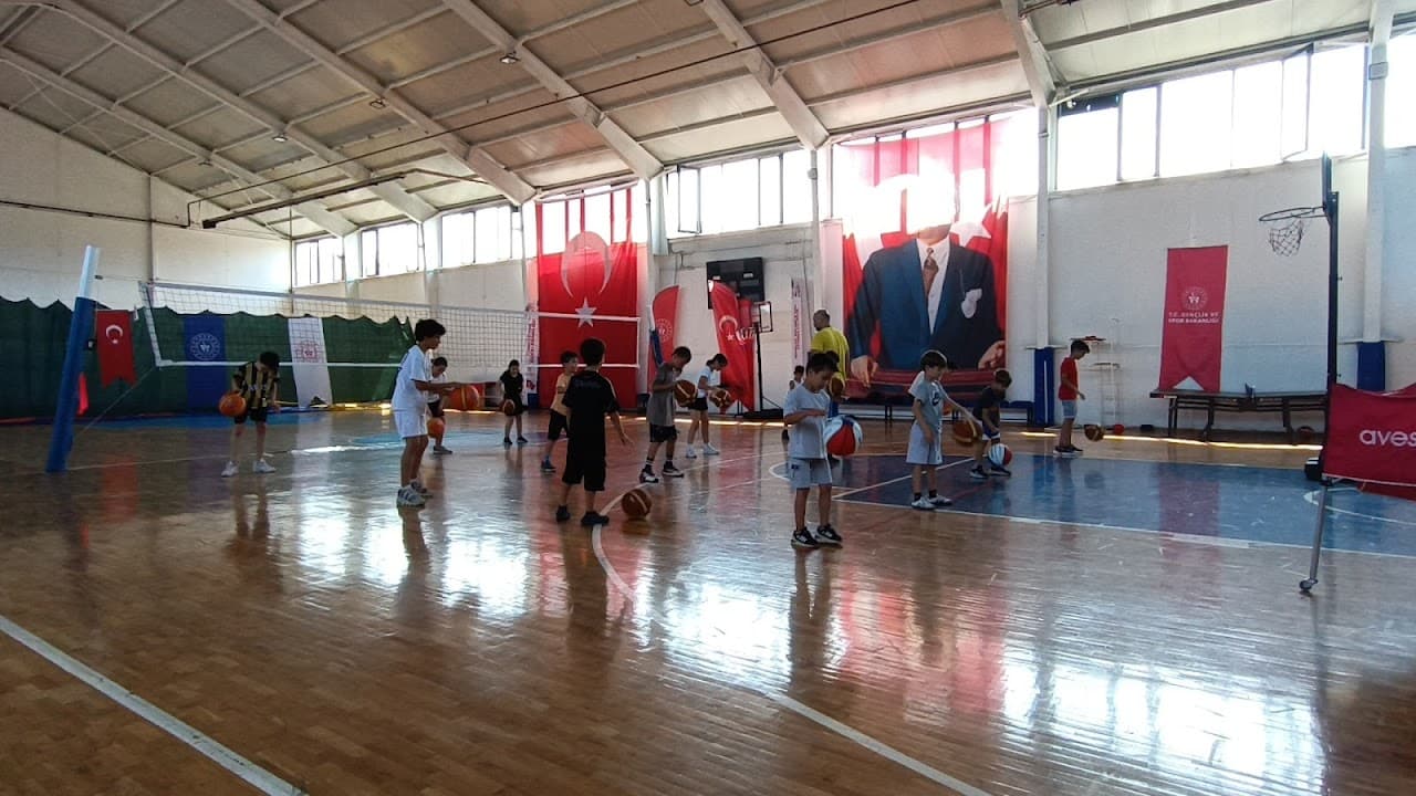 Alaplı İlçe Stadyumu 4