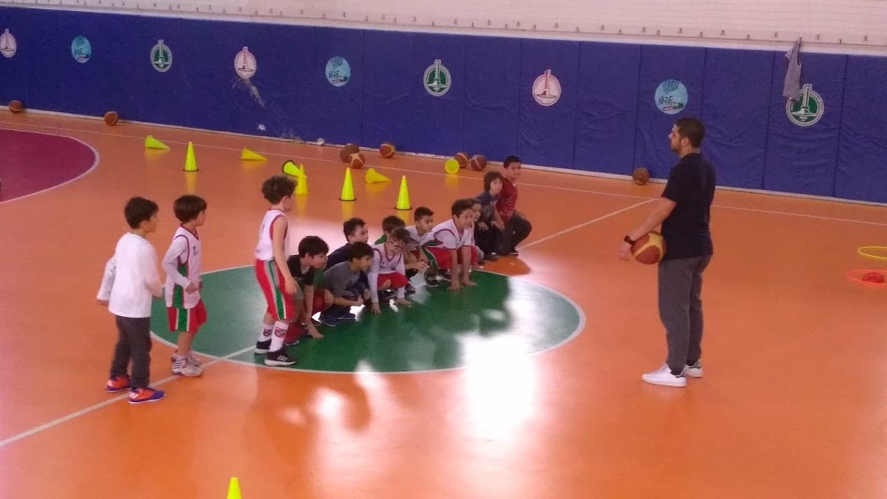 Muharrem Candaş Spor Salonu 4