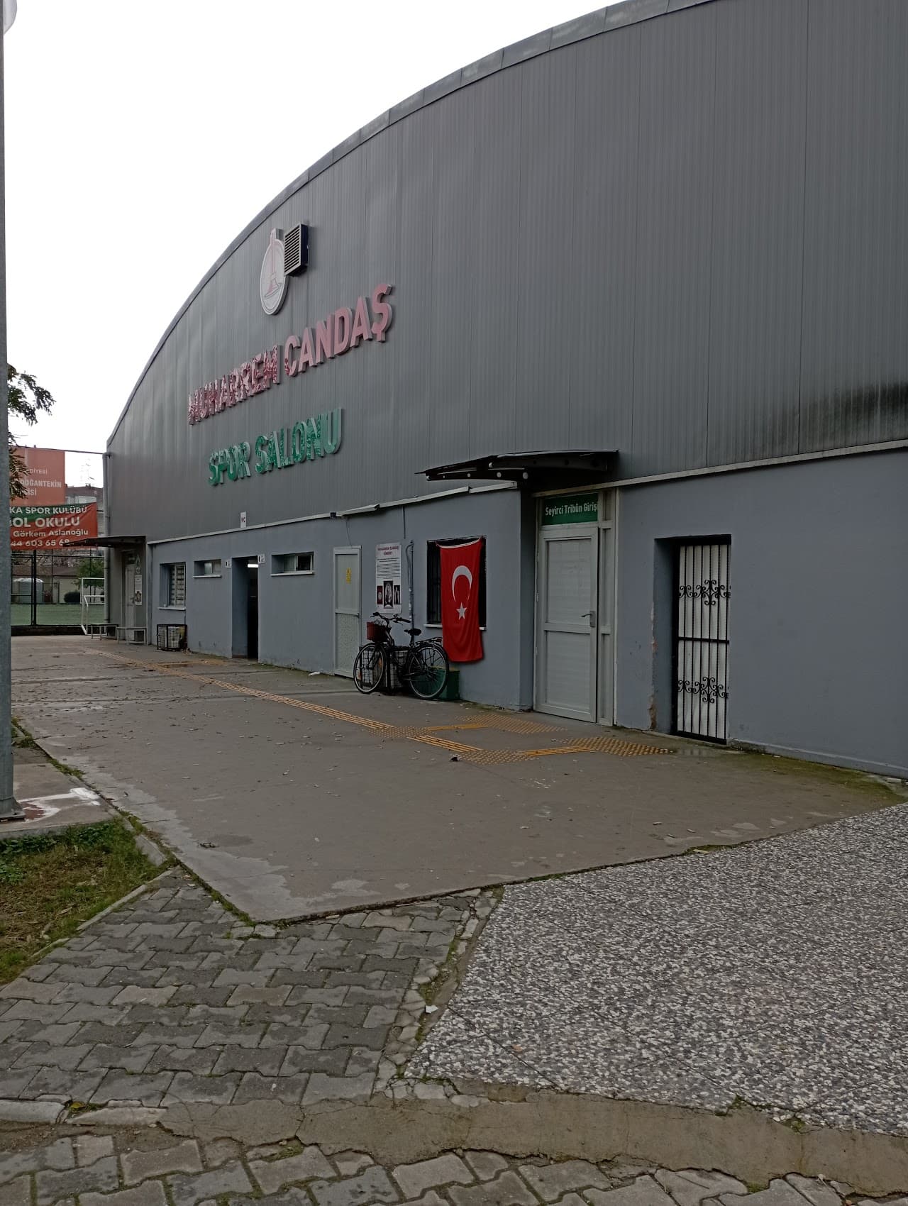 Muharrem Candaş Spor Salonu 5