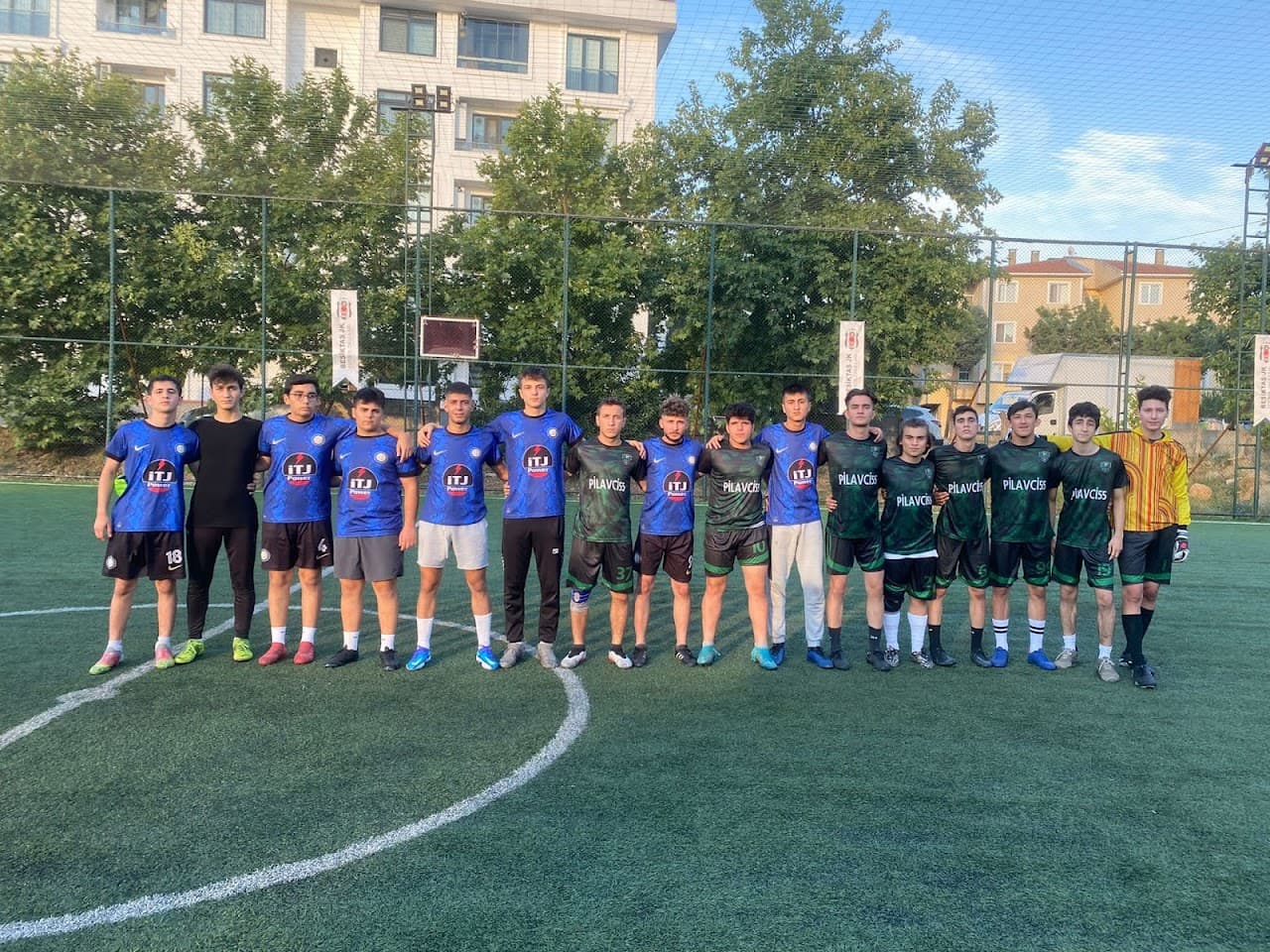 Tuzla Meslek Lisesi Halı Sahası 4