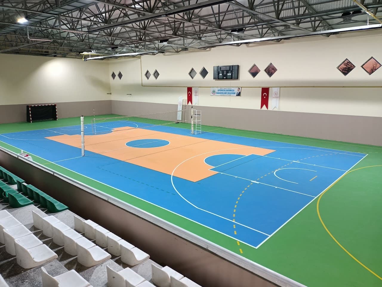 Turgut Özal Kapalı Spor Kompleksi 3