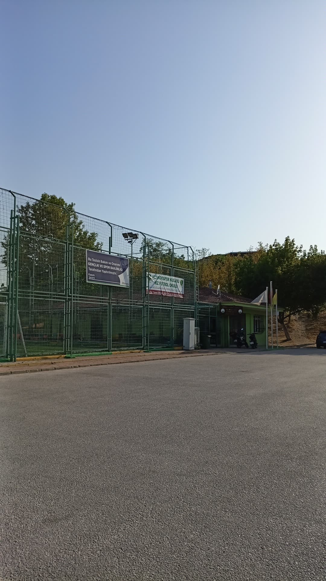Altınokspor kulübü Halı Sahası 4