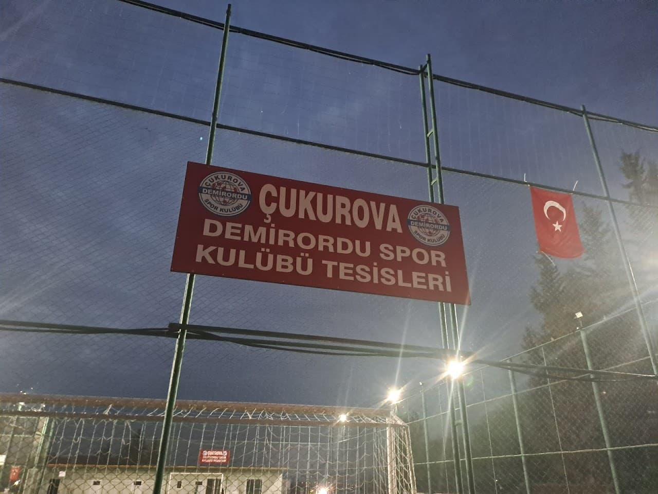 Can Halı Saha..