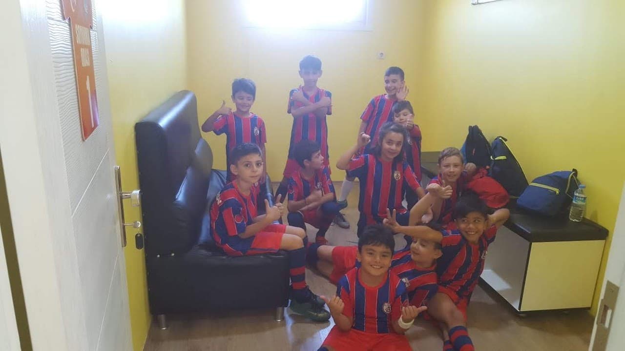 Vole Halı Saha Kütahya ️ 5