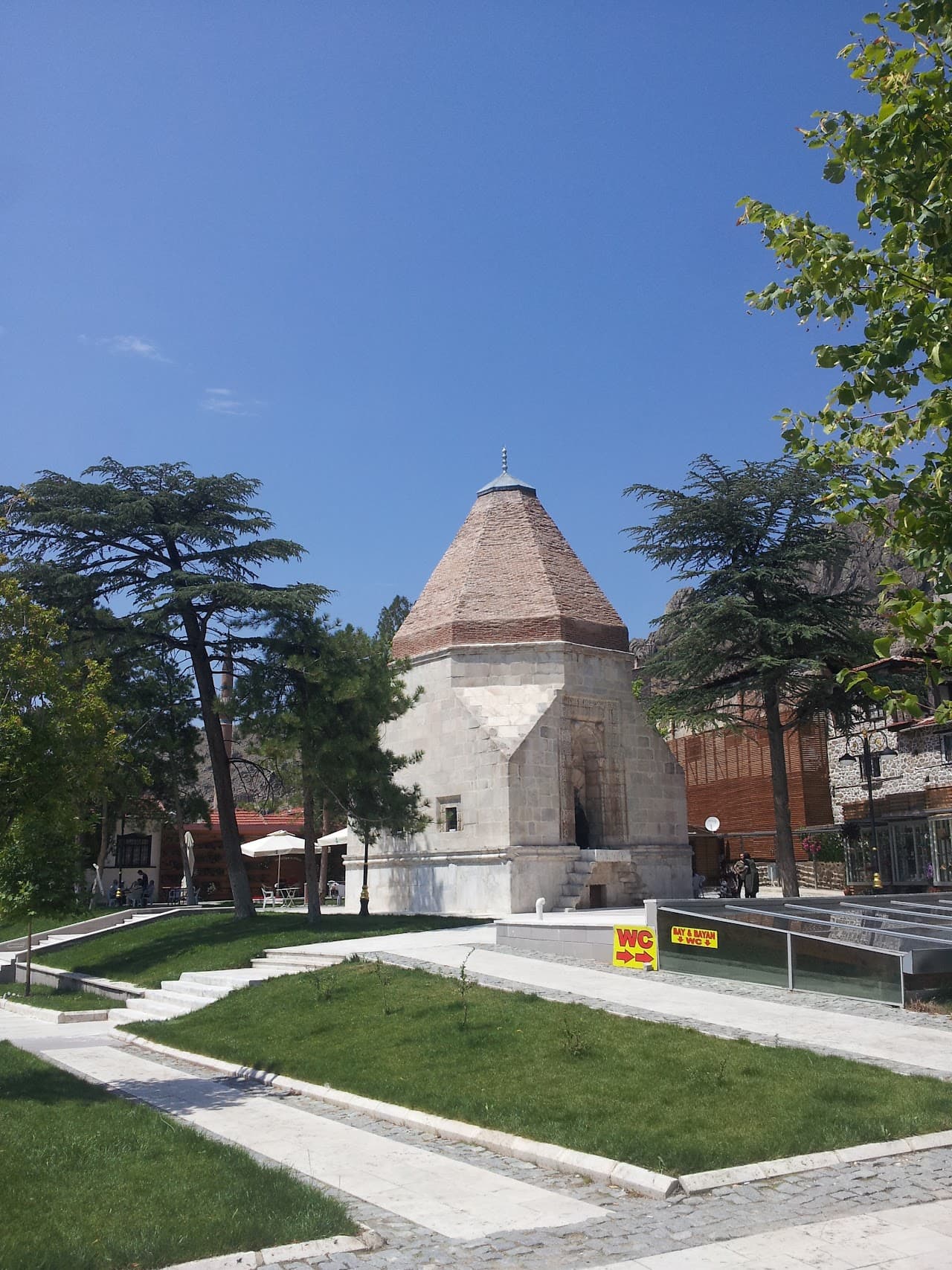 Sivrihisar Kapalı Spor Salonu 4