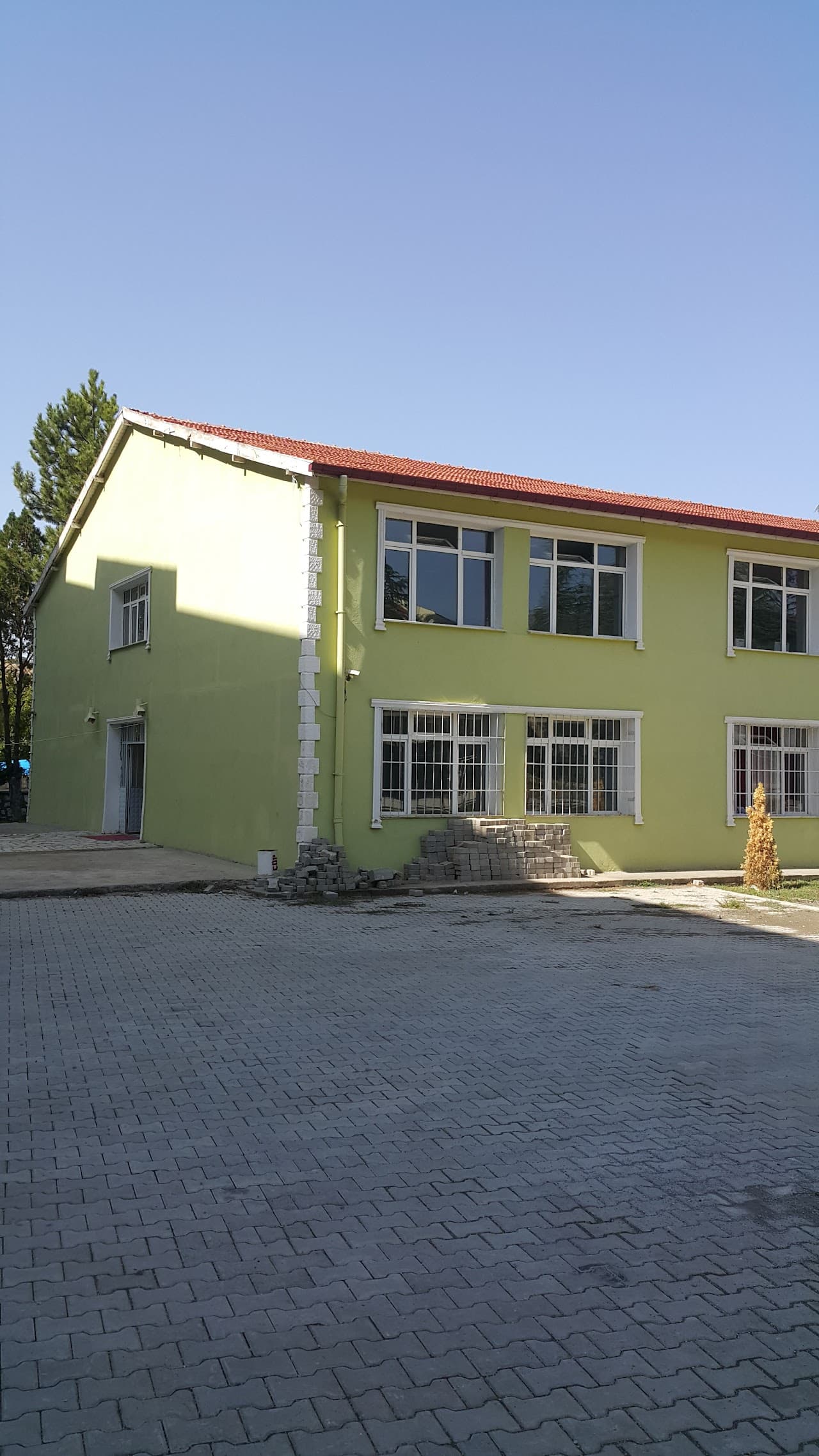 İmam Hatip Ortaokulu 2