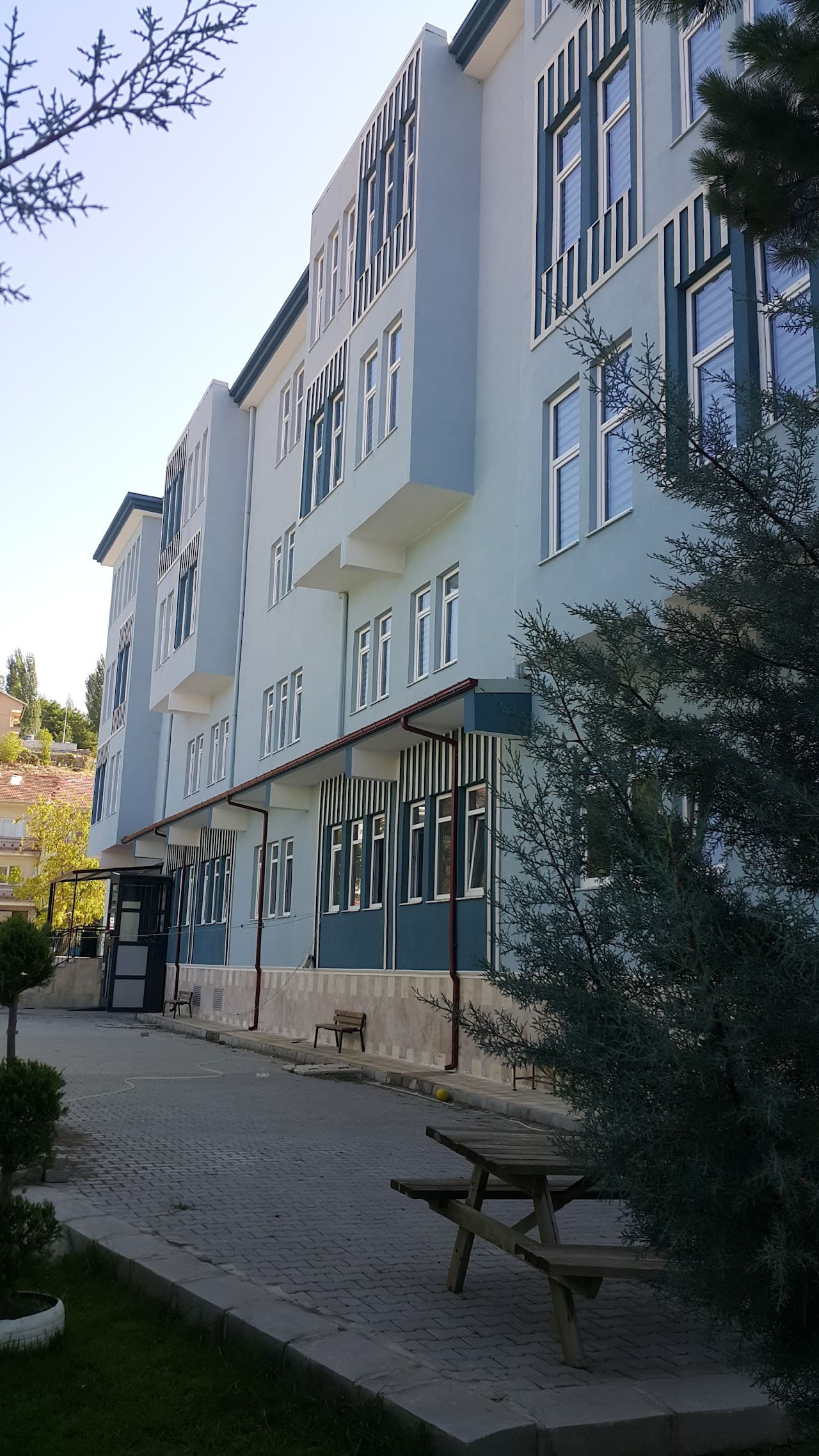 İmam Hatip Ortaokulu 3