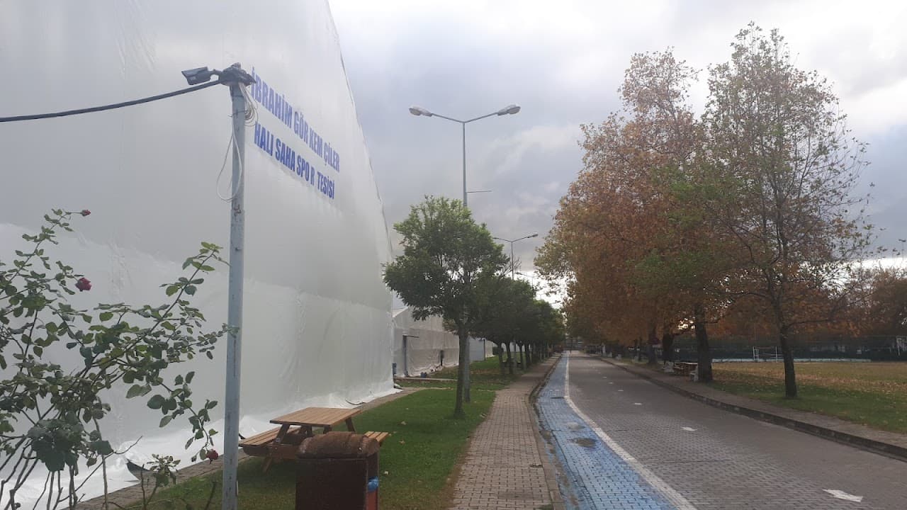 İbrahim Görkem Çiler Halı Saha Spor Tesisleri 5