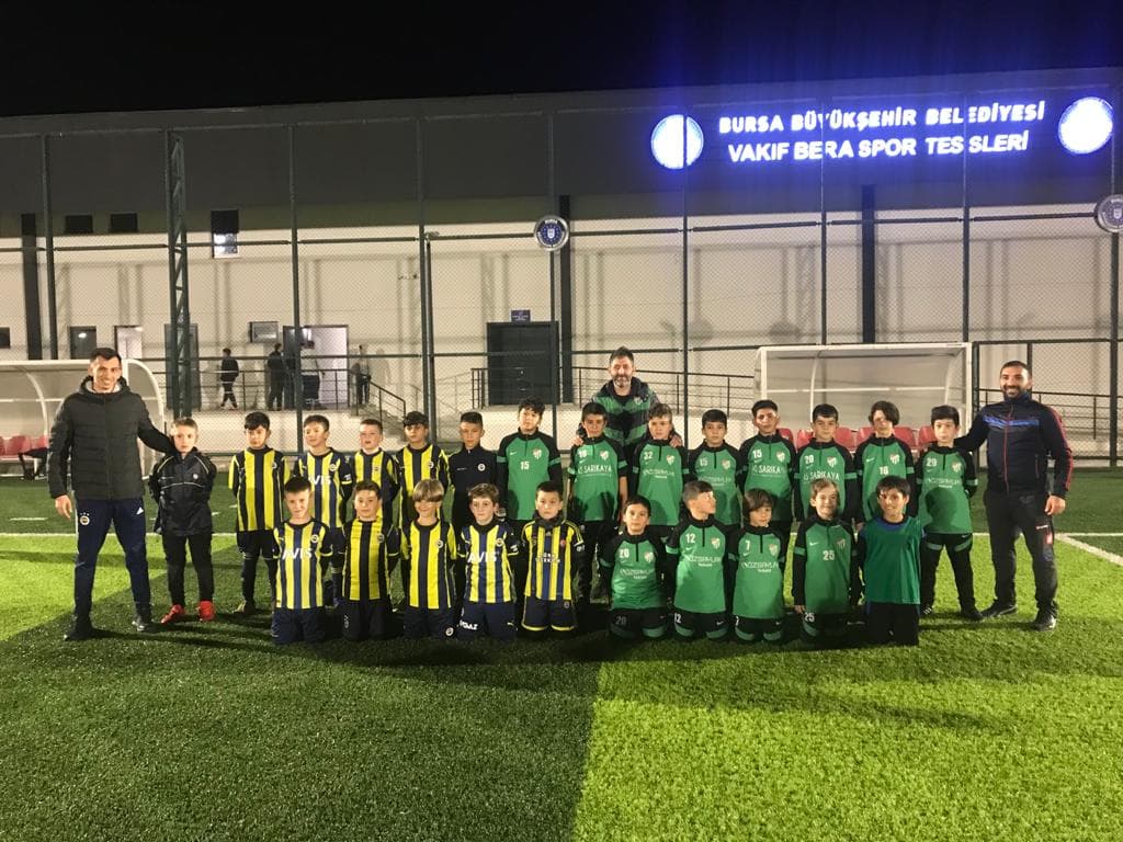 Vakıf spor halı saha 4