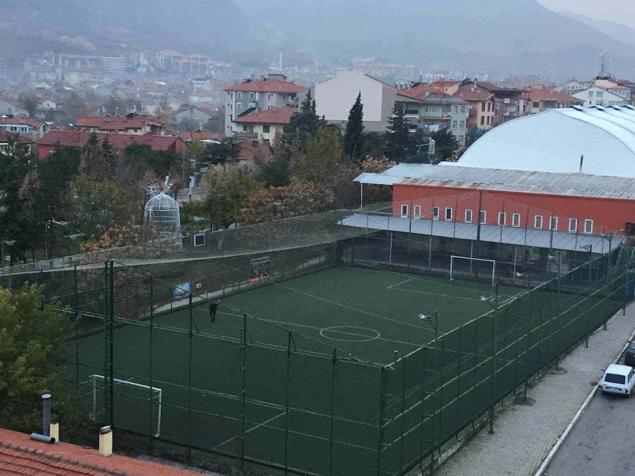 Demirköprü Halı Sahası (Kapalı-Açık) 3
