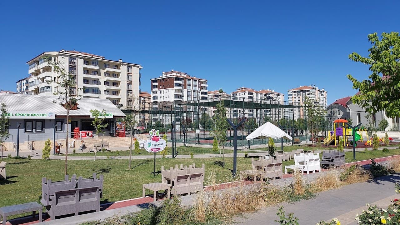 Yeşilyurt Spor Kompleksi 4