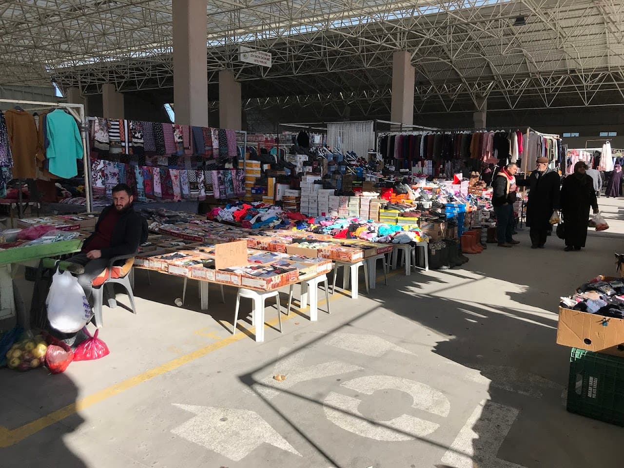 Karapınar BelediyesiÖmer Halis Demir Kapalı Sebze Ve Sergi Pazarı 2