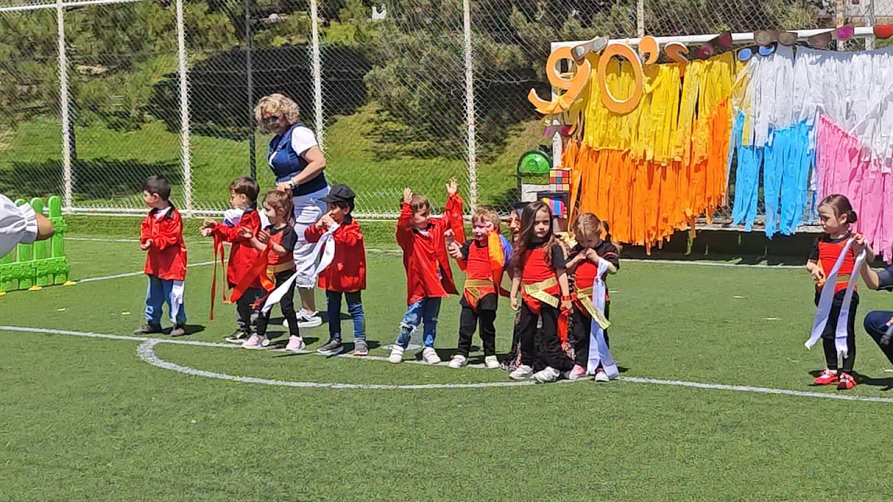Futbol Sahası (3) 5