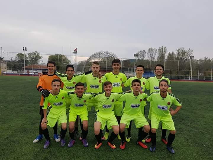 Çim Saha 3