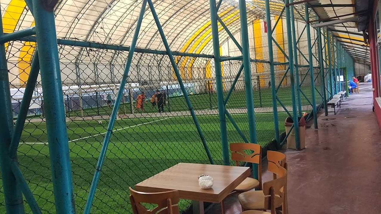 Arena Kapalı Halı Saha Tesisleri Spor Center 4