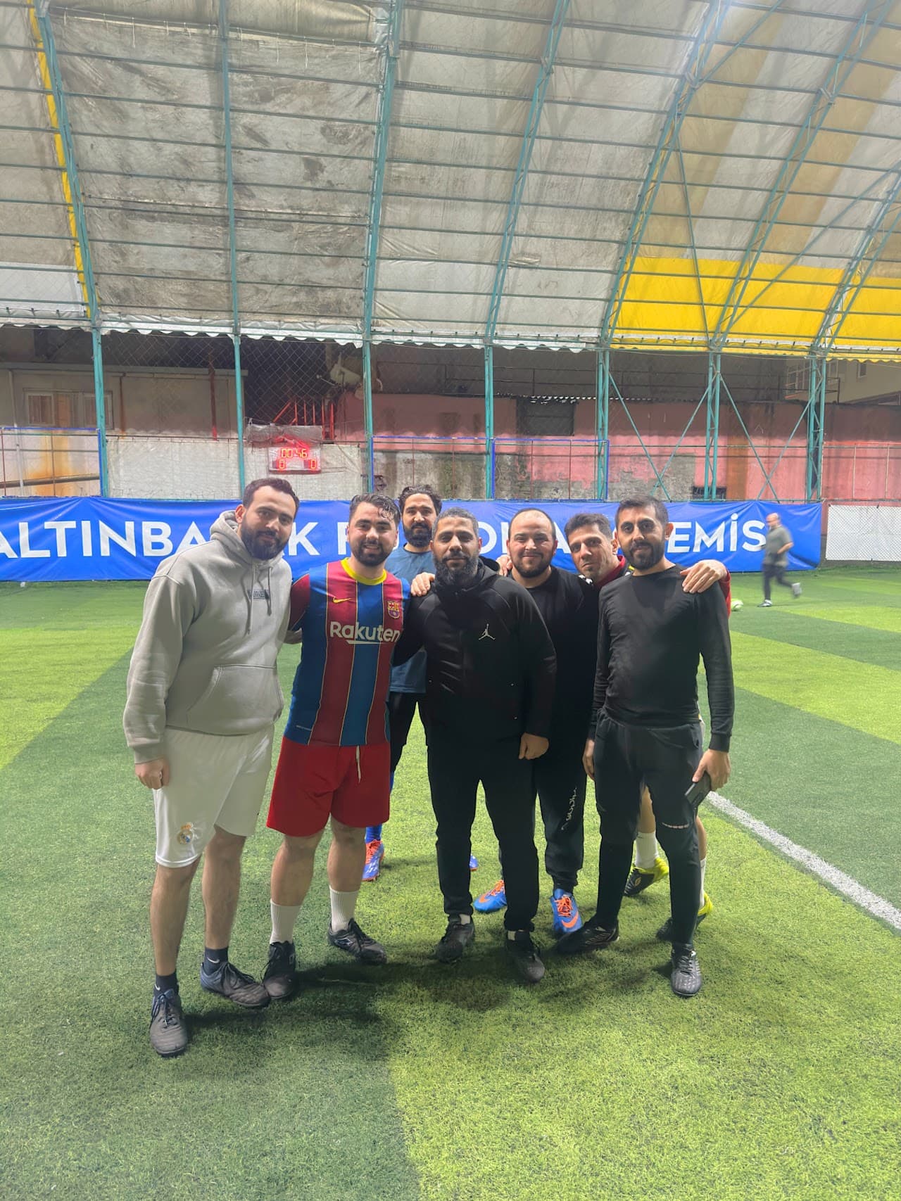 Arena Kapalı Halı Saha Tesisleri Spor Center 5
