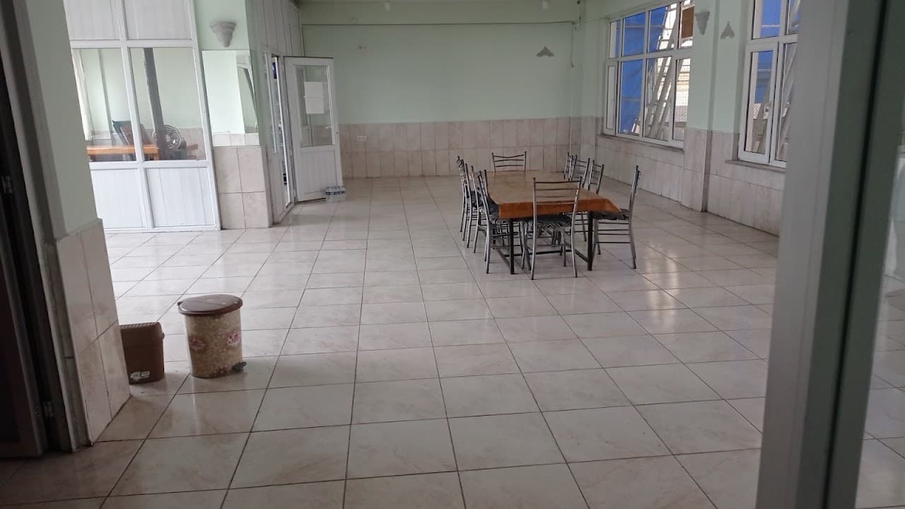 Yaylapınar halı saha 4