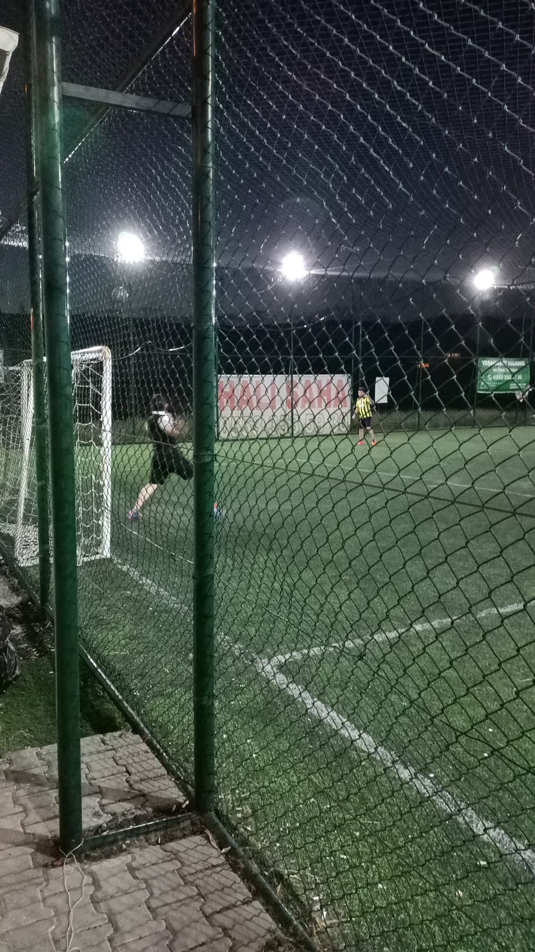 Yaşamkent Halı Saha ve Spor Tesisleri 4