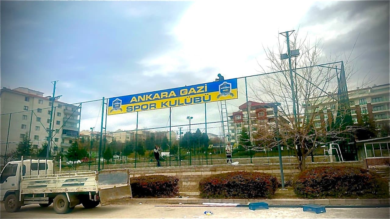 Gazi Halı Saha 3
