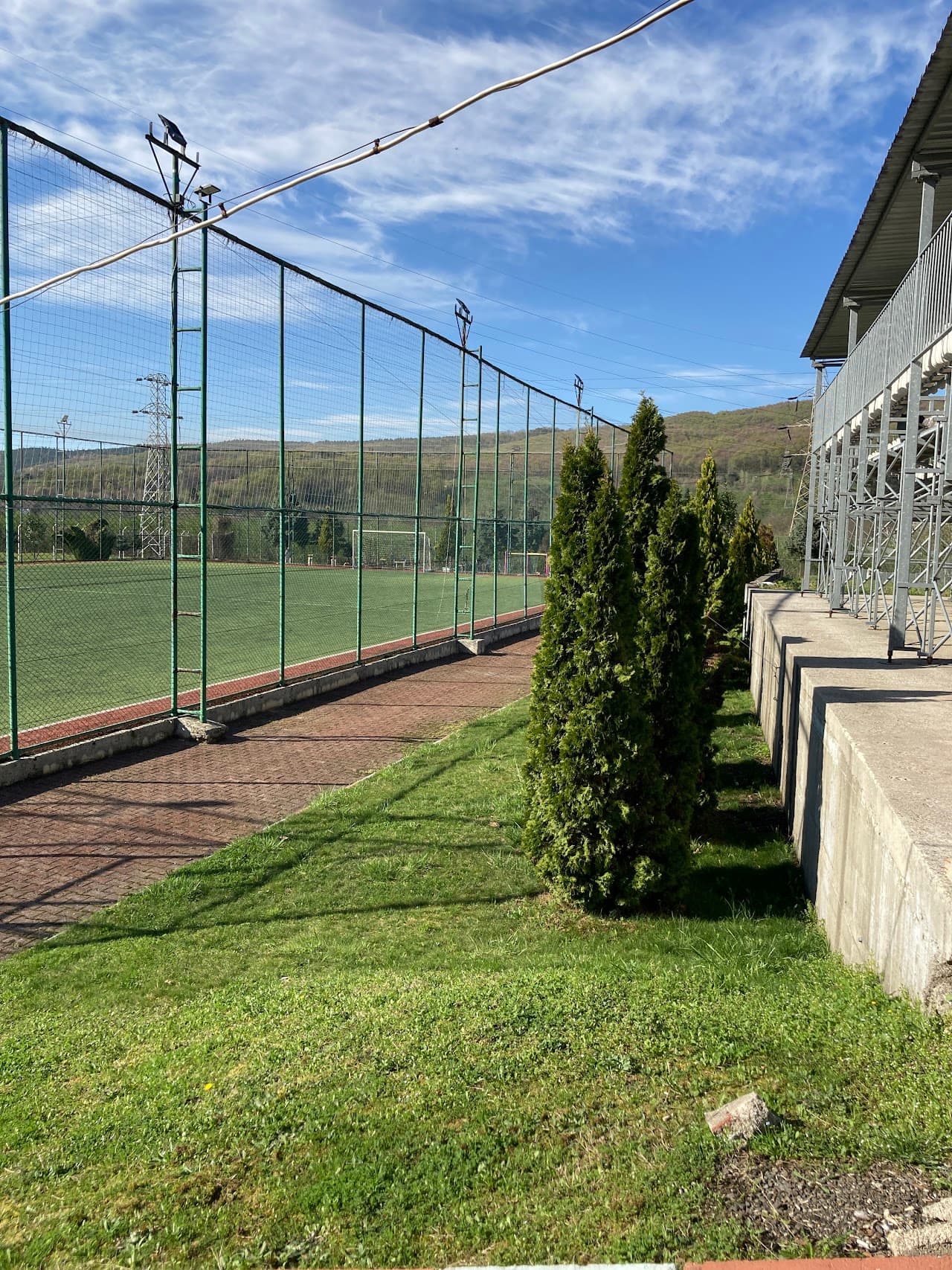 Kaynaşlı Halı Saha (Gençlik ve Spor İlçe Müdürlüğü) 3