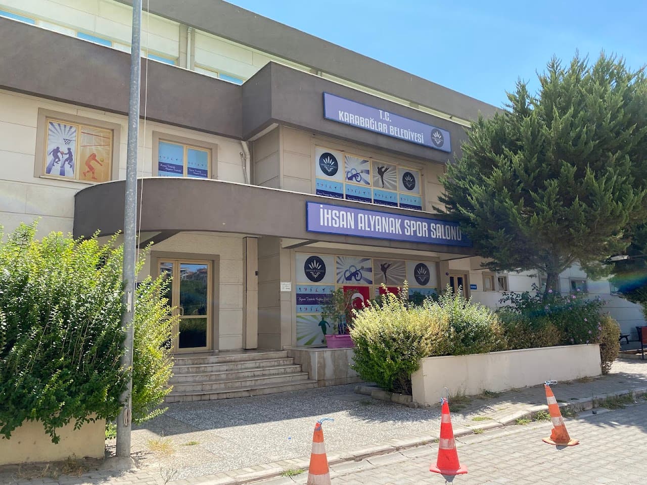 İhsan Alyanak Kapalı Spor Salonu 2