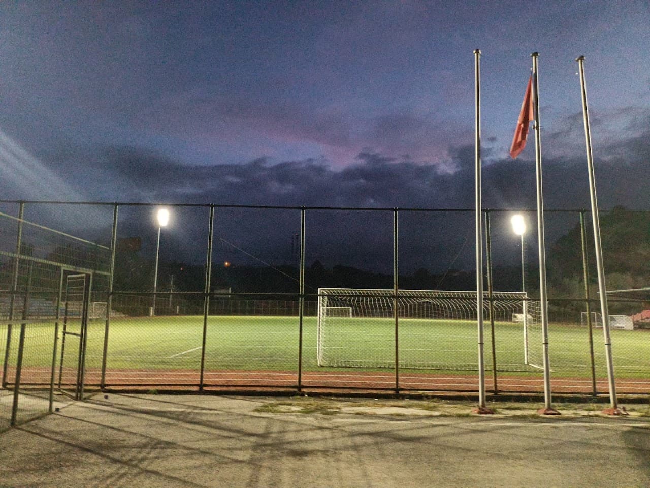 Arifiye Suni Çim Futbol Sahası 2
