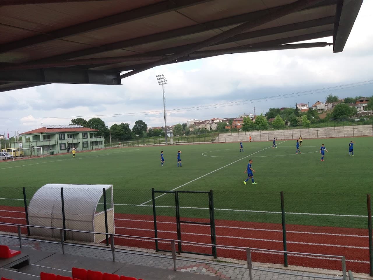 Arifiye Suni Çim Futbol Sahası 5