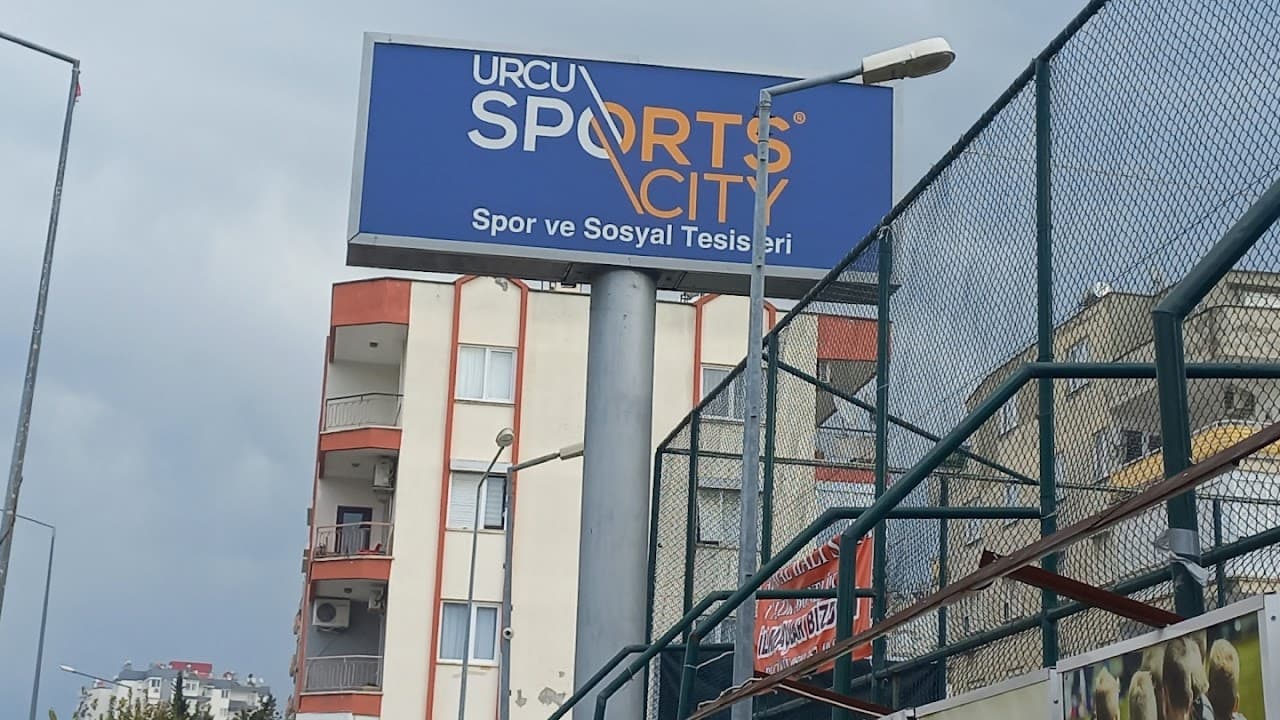 Karnaval hali saha& karsiyaka futbol akedemisi