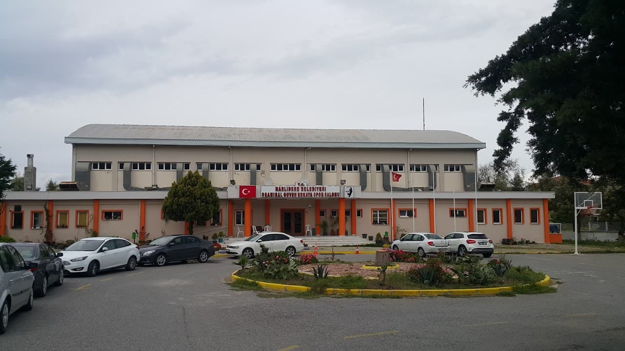 T.C. Narlıdere Belediyesi Oramiral Güven Erkaya Spor Salonu 4