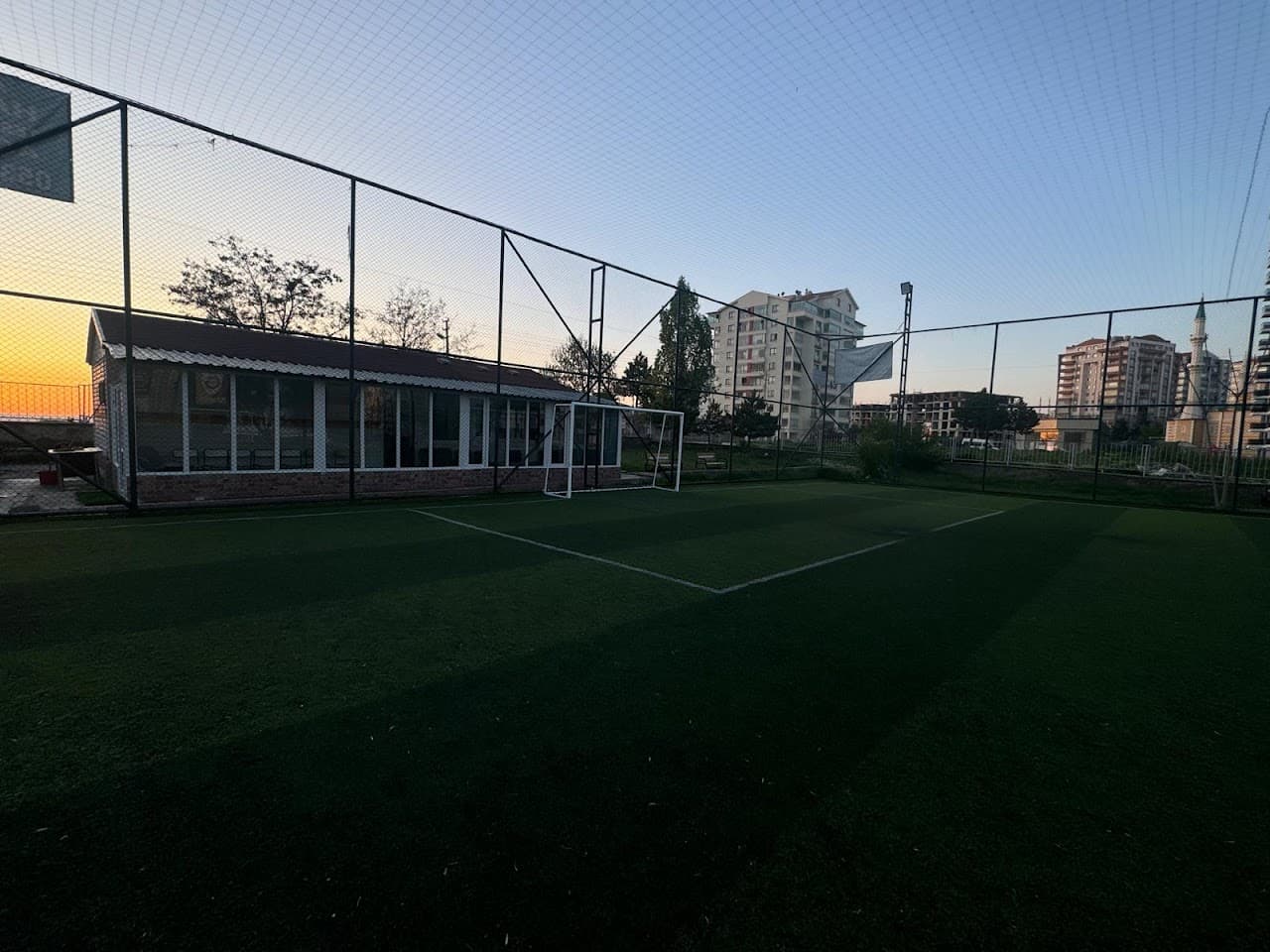 MAMAK EGE MAHALLESİ HALI SAHA SPOR TESİSİ 4