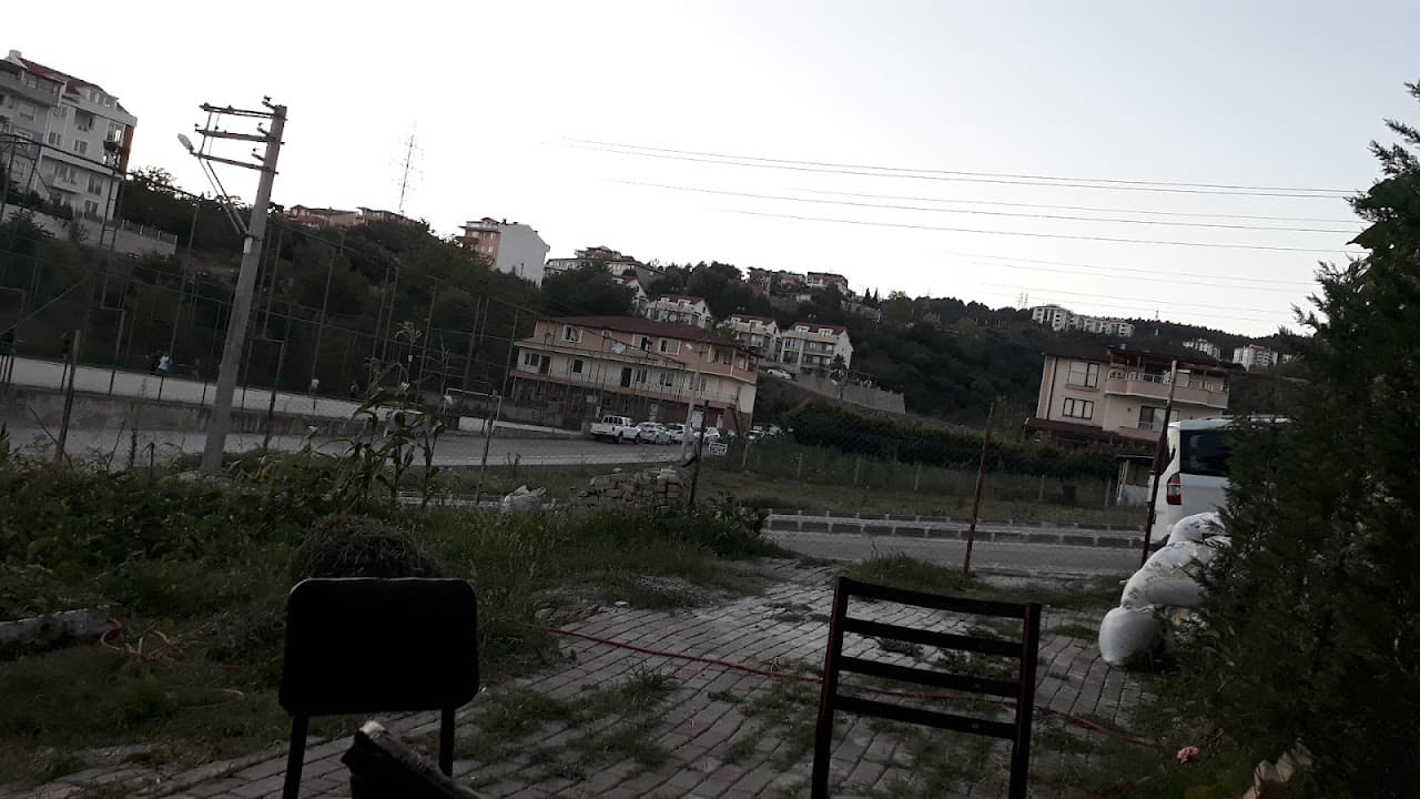 Çınarlı Spor Halısaha 4