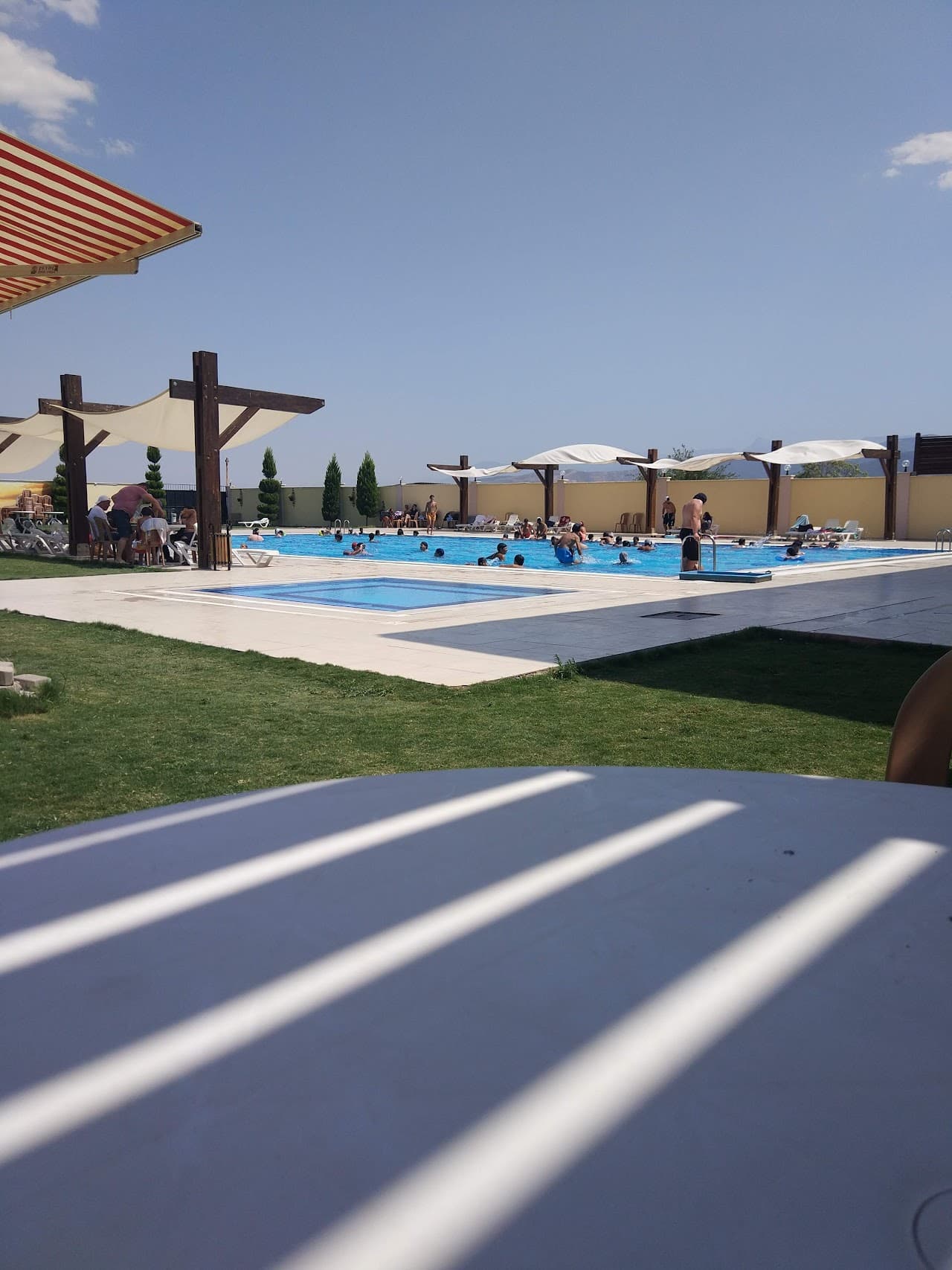 Buharkent Belediyesi Yüzme Havuzu ve Sosyal Tesisleri 2