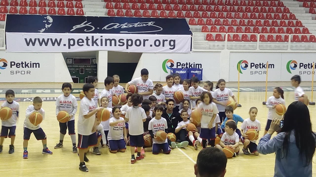 Aliağa Belediyesi Spor Kompleksi 5