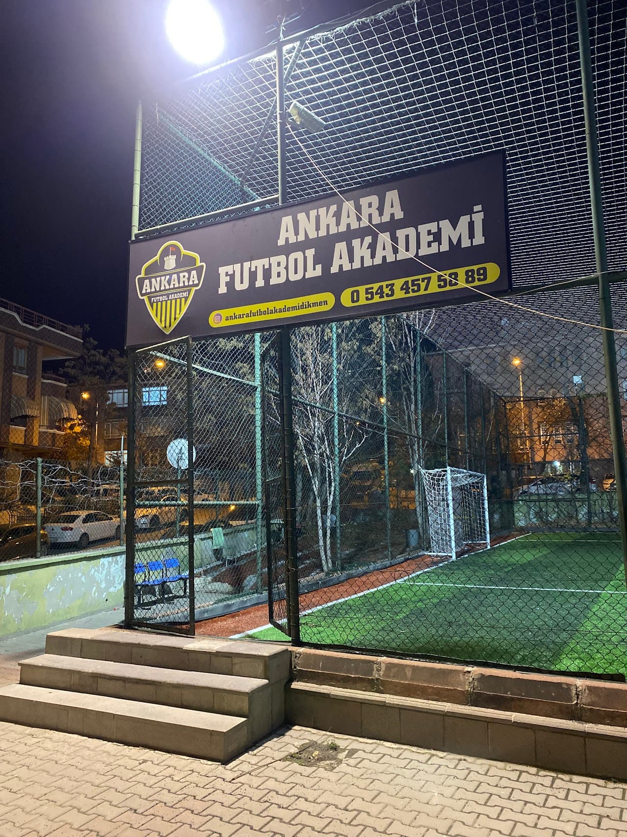 Dikmen Merkez Halı Saha 5