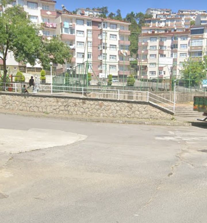 Futbol Sahası (2) 3