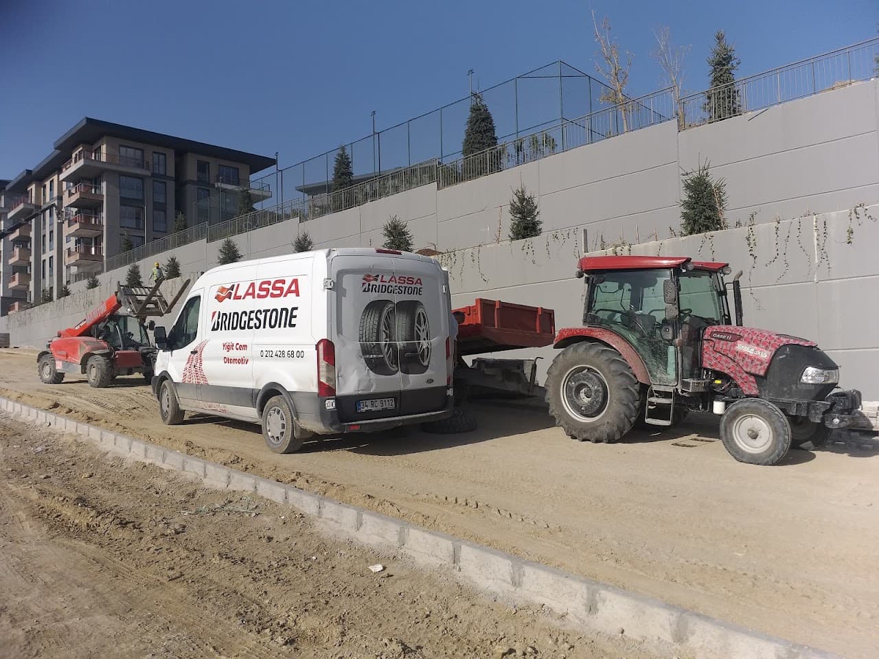 5 Mevsim Derneği Halı Saha ve Spor Parkı 3