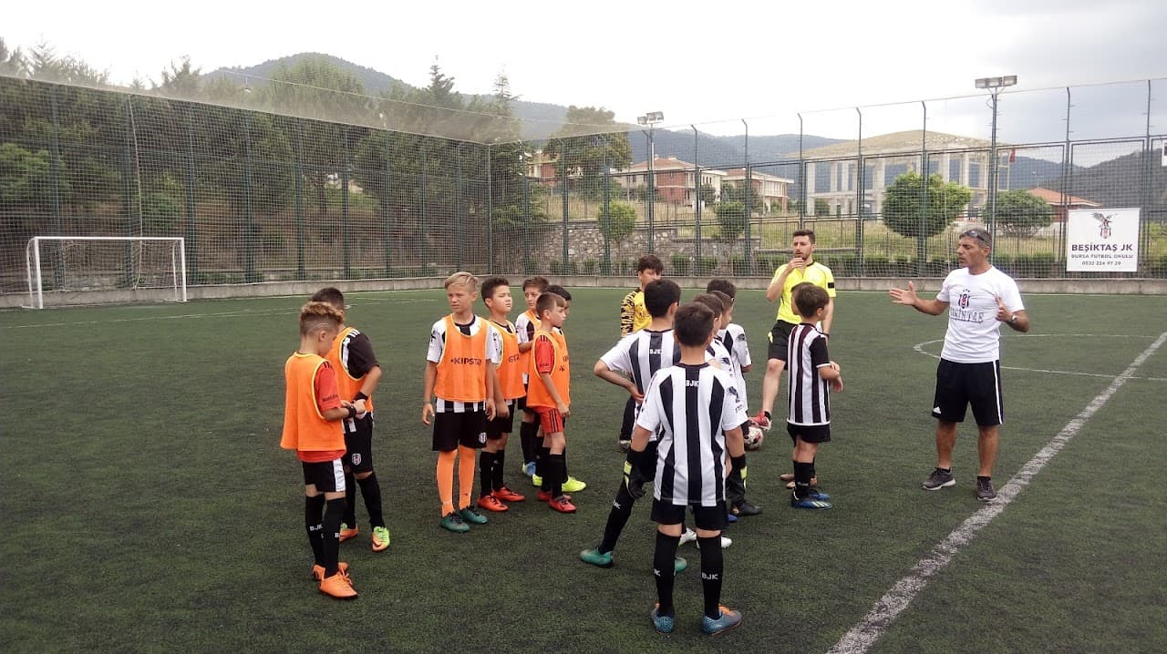 Hüdavendigar Spor Tesisleri 4