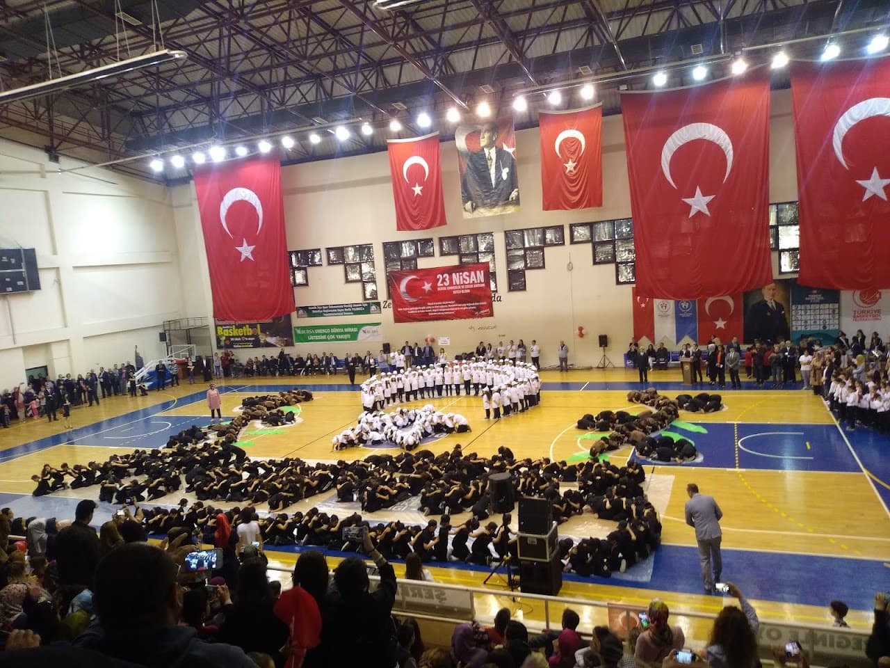Gemlik Atatürk Stadı 3