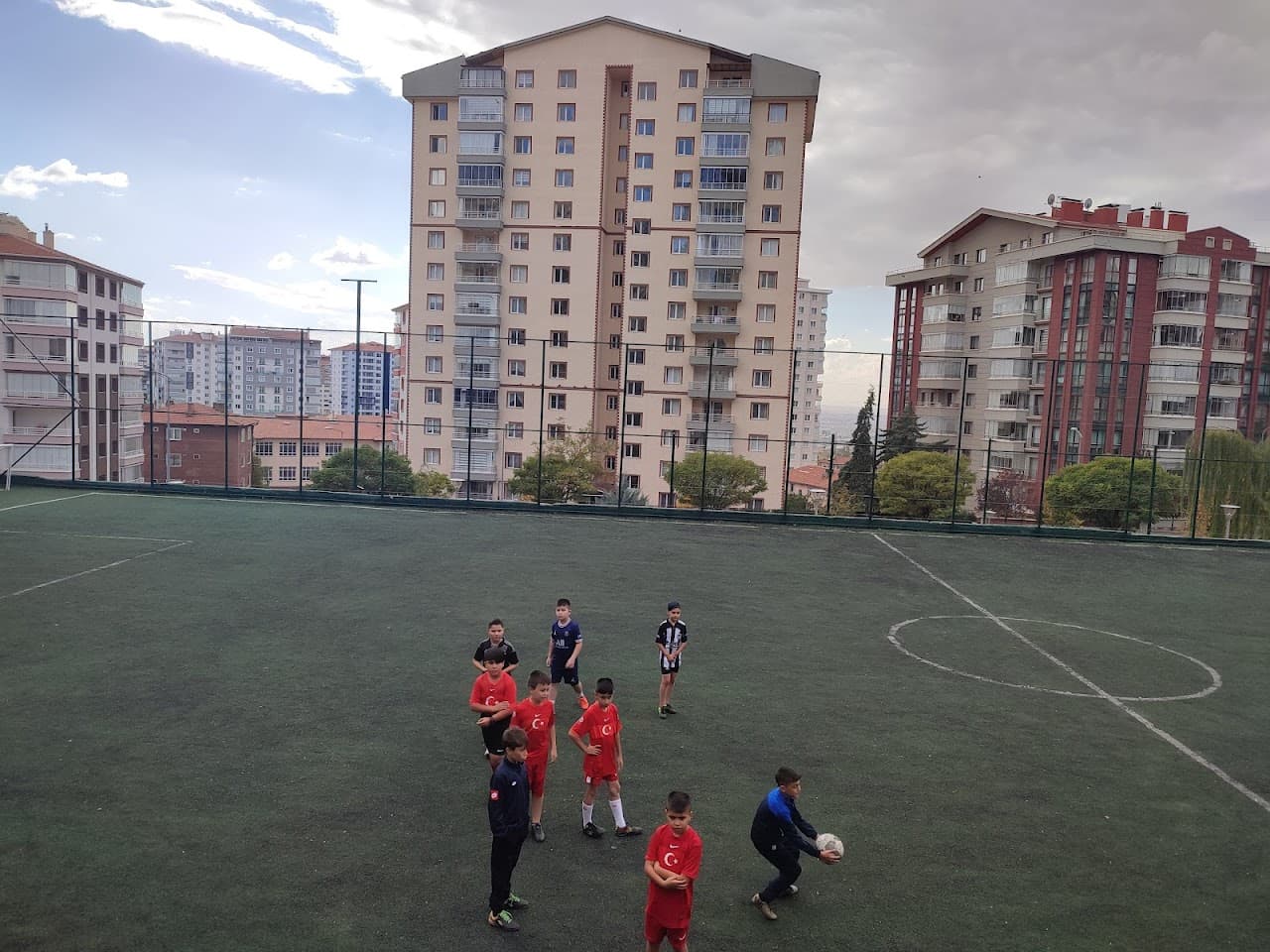 Futbol Sahası (5) 3