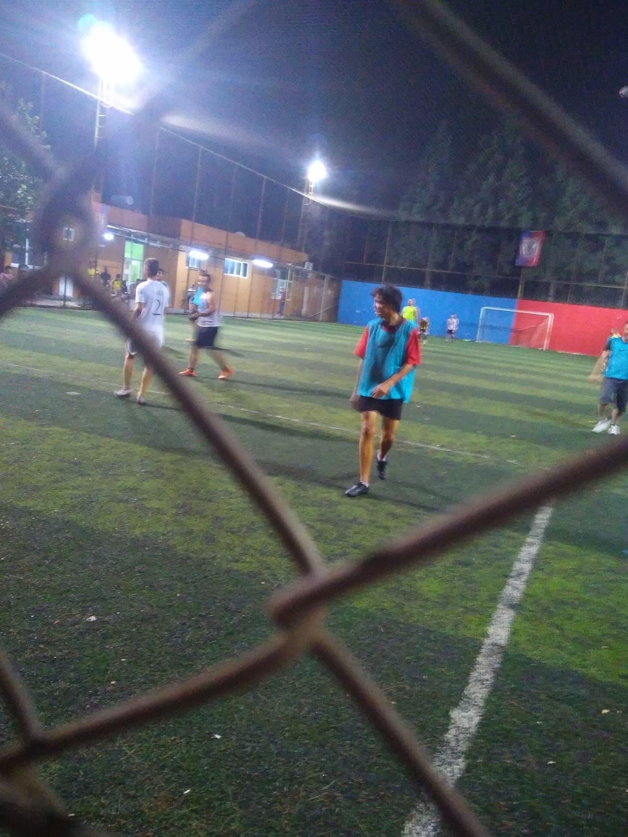 BT EGE HALI SAHALARI SPOR TESİSLERİ İPEK HALI SAHA 5