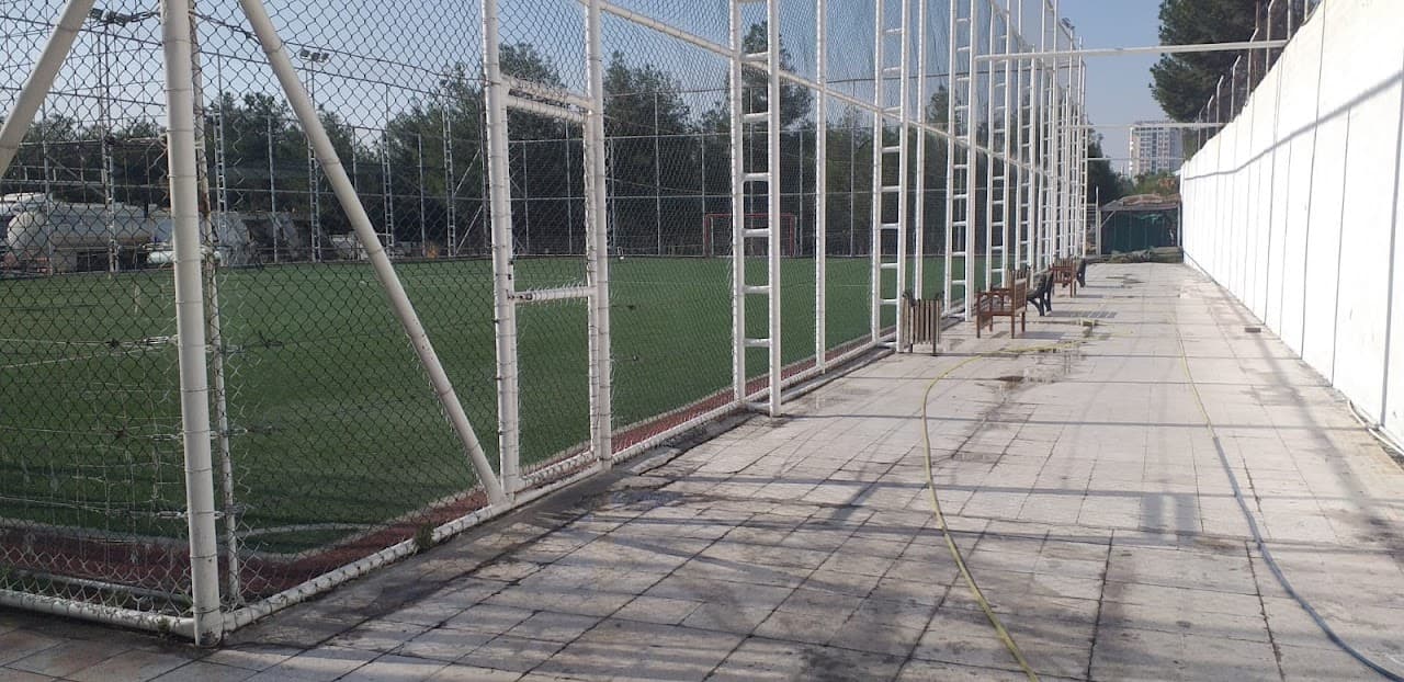 Güneş Halı Saha 4