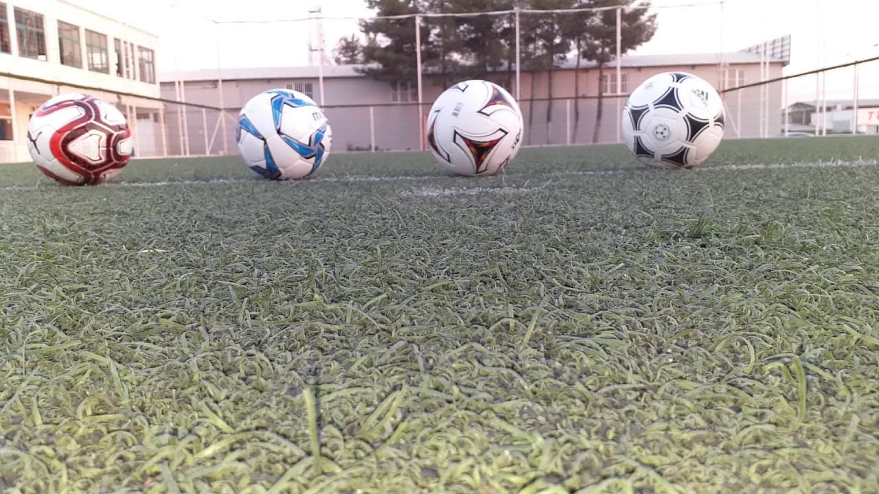 Güneş Halı Saha 5
