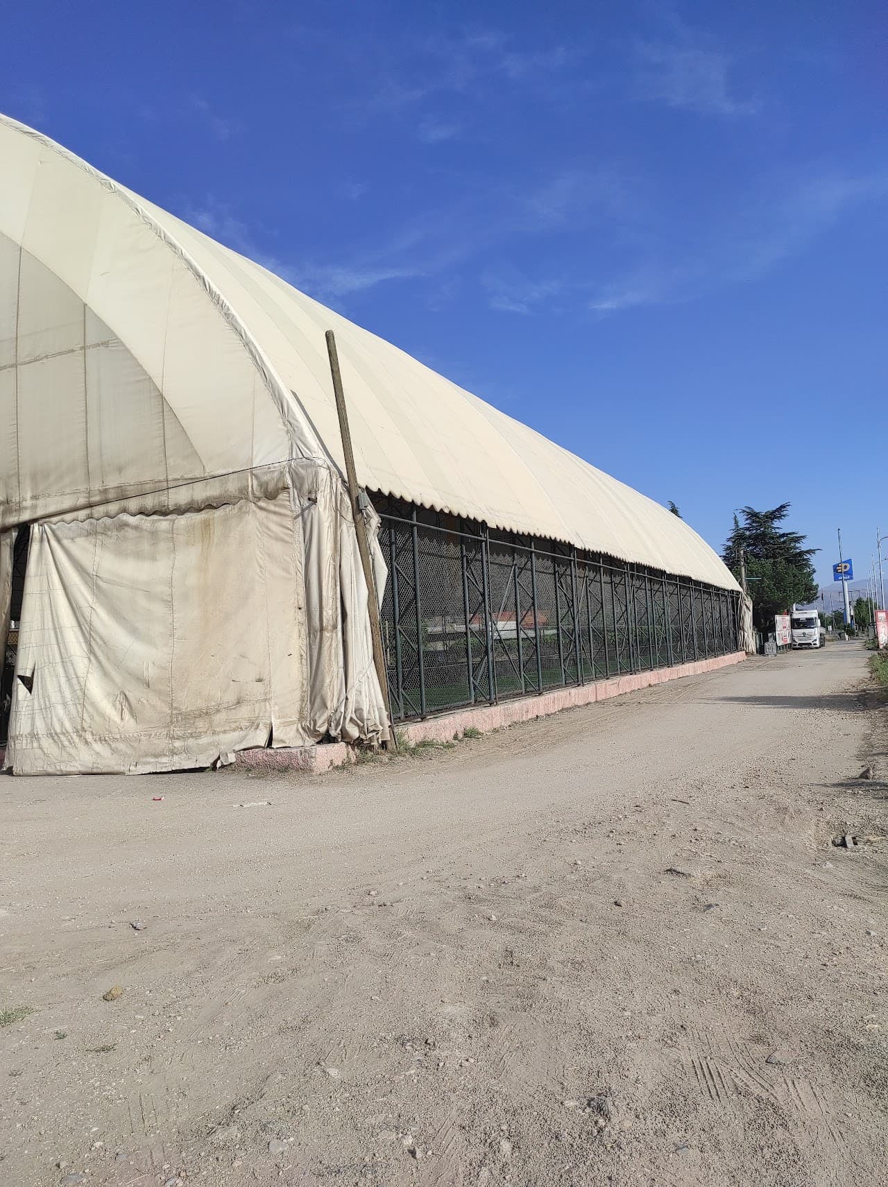 Halefoğlu Kapalı Halı Saha 2