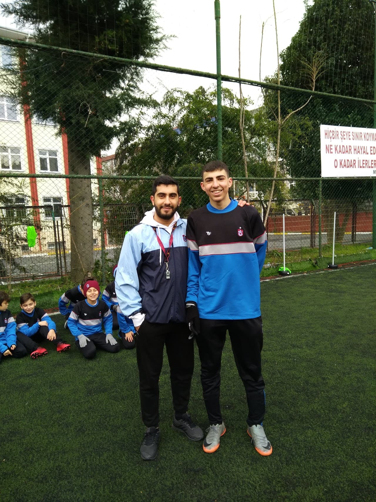 Endustri meslek lisesi halısaha 4