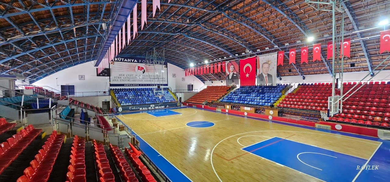 Dumlupınar Kapalı Spor Salonu