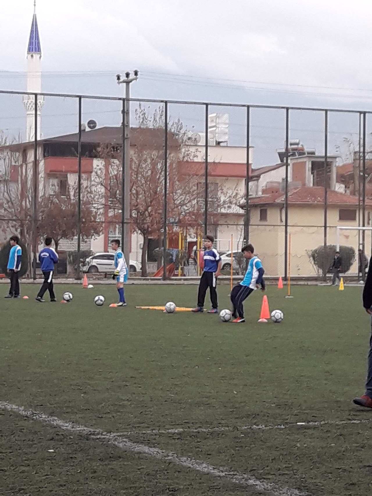Dr. Samim Gök Futbol Sahası 4