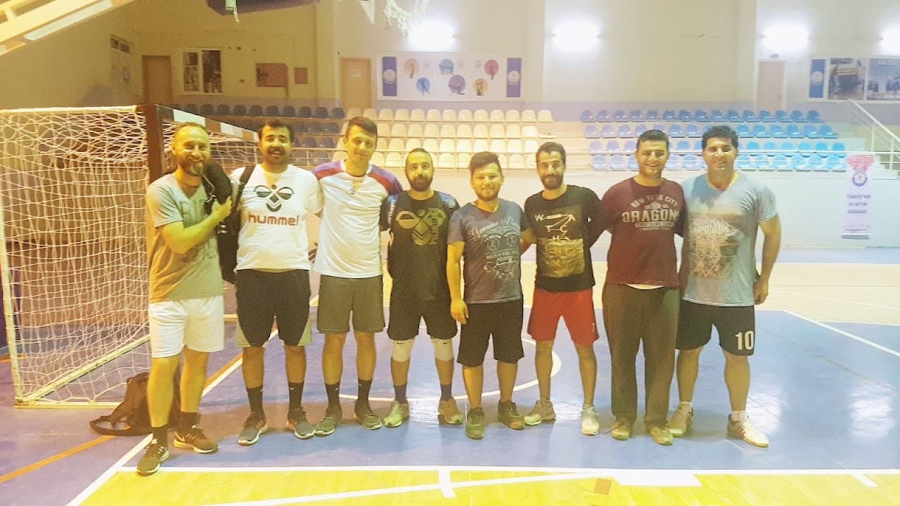 Akçakale Kaymakamlığı Kapalı Spor Sahası 5