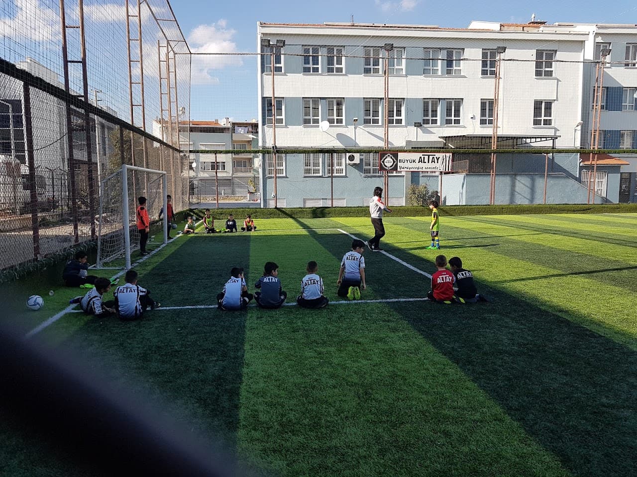 Şahlanlar Sportland Halı Saha Tesisleri 5