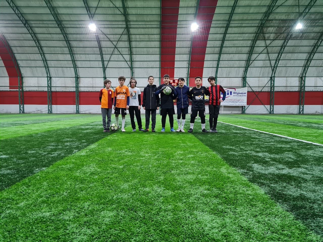 Küre Sporyum HALI SAHA